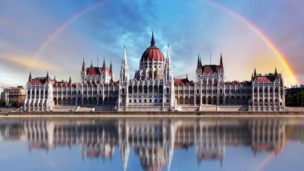 Agencia-de-Viajes-Mitox-travel-Budapest-Parliament